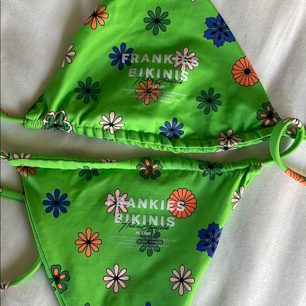 Frankie’s Bikinis Medium - Picture 2 of 3